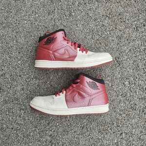 Air Jordan Alpha 1 Dwyane Wade 'W3lcome Home' Red White - Mens 12